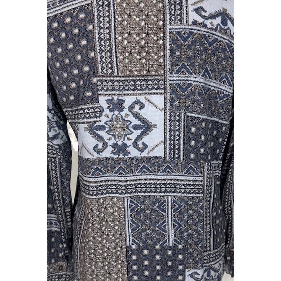 Mystree Small Blue Gray Pattern Button Front Womens Shirt 100% Rayon - Picture 7 of 8